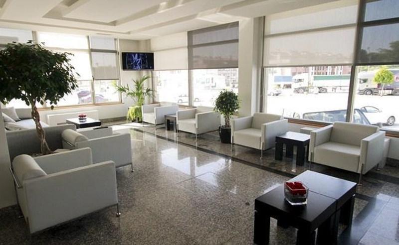 Hotel Adelma Hoznayo Zewnętrze zdjęcie